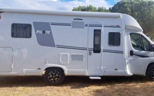 découvrez le camping montredon, un lieu convivial en pleine nature idéal pour des vacances relaxantes en famille ou entre amis. profitez d'emplacements spacieux, d'activités variées et d'un cadre paisible proche des sites touristiques.